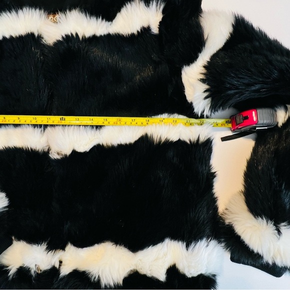Roxy Carrie Faux Fur Black and White Jacket/Coat, Hooded Women Size Large EUC - Picture 14 of 15